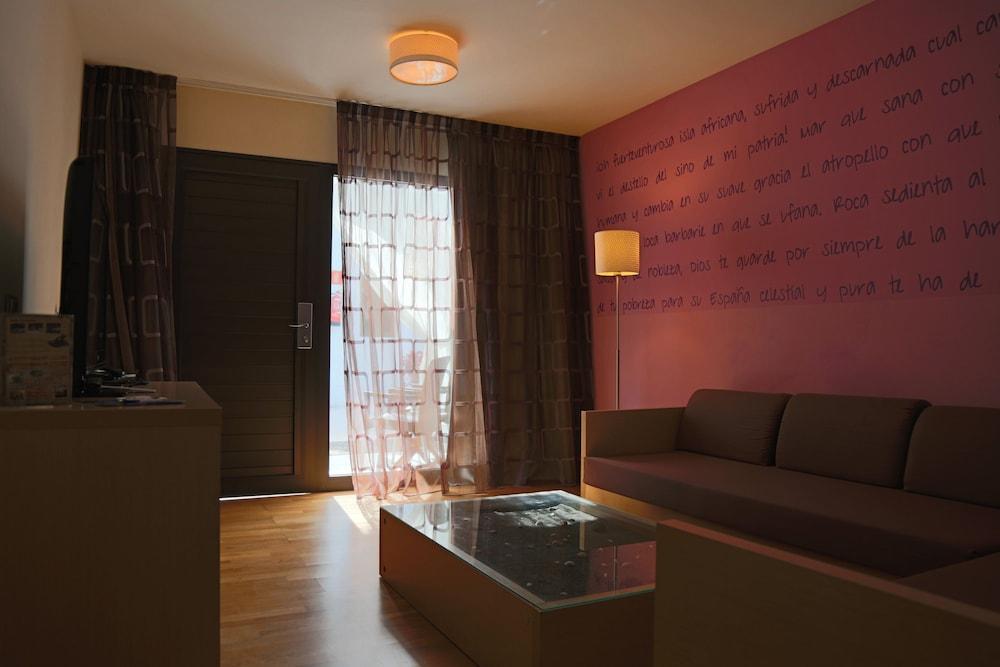 R2 Romantic Fantasia Dreams & Suites Hotel (Adults Only) Tarajalejo Eksteriør bilde