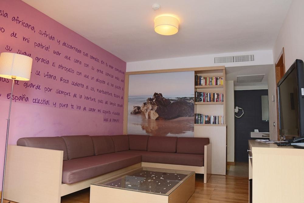 R2 Romantic Fantasia Dreams & Suites Hotel (Adults Only) Tarajalejo Eksteriør bilde