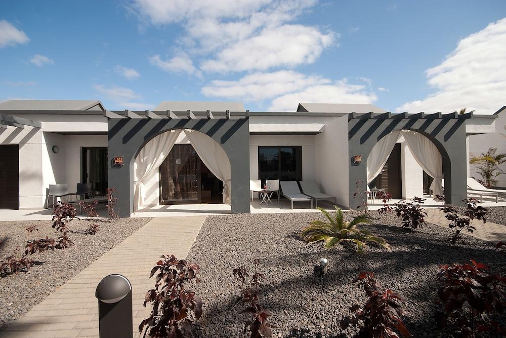 R2 Romantic Fantasia Dreams & Suites Hotel (Adults Only) Tarajalejo Eksteriør bilde