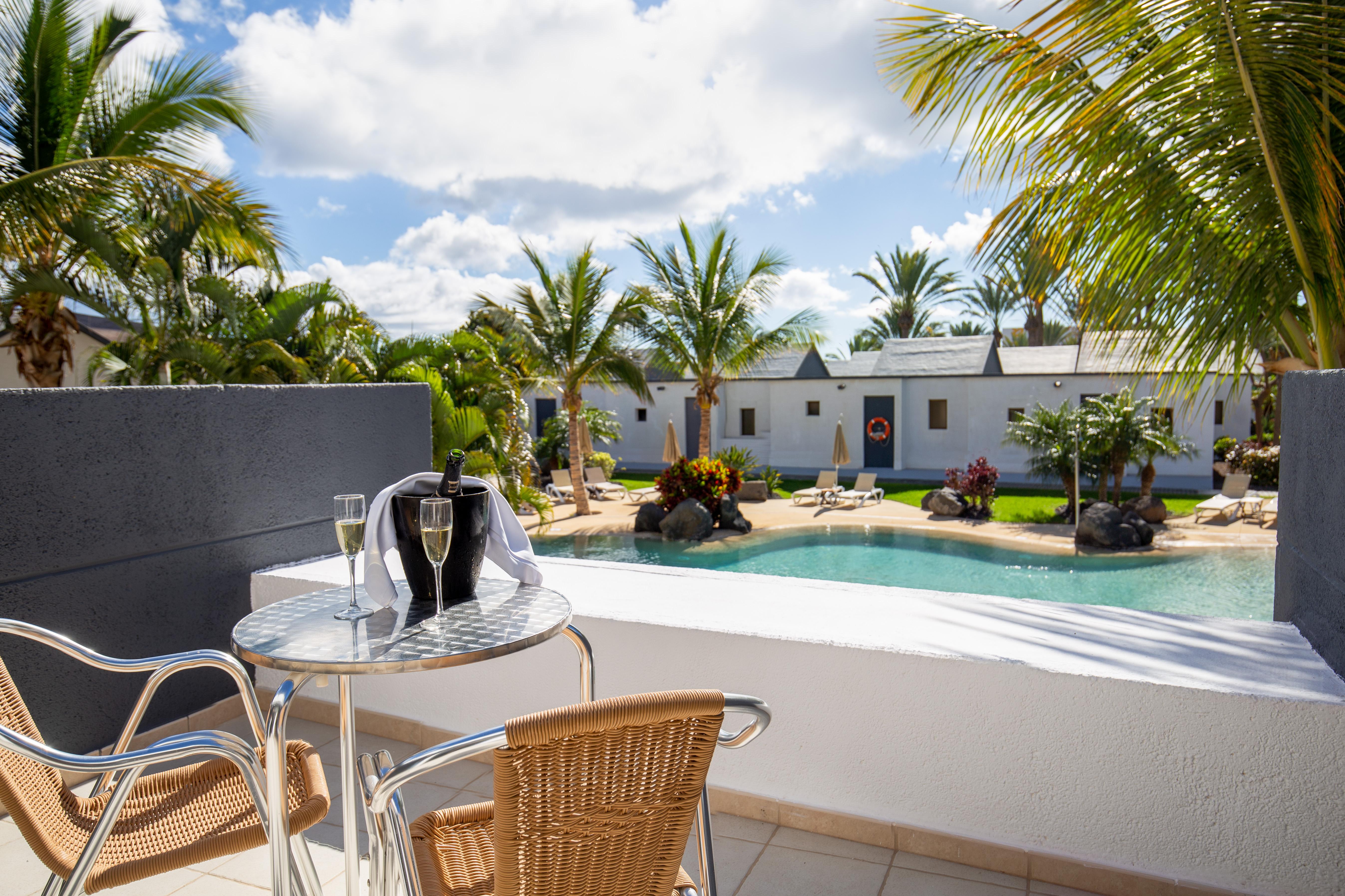 R2 Romantic Fantasia Dreams & Suites Hotel (Adults Only) Tarajalejo Eksteriør bilde