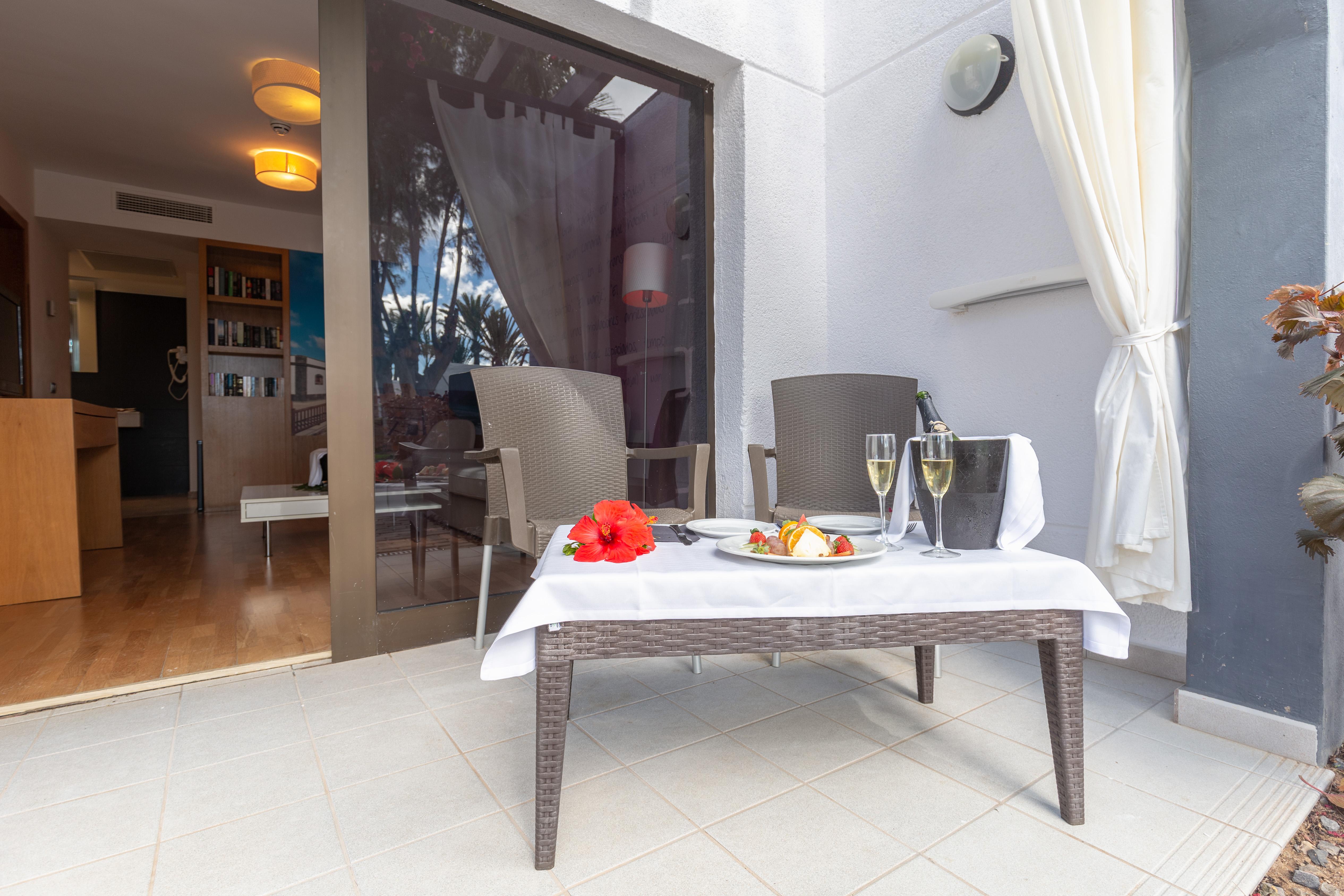 R2 Romantic Fantasia Dreams & Suites Hotel (Adults Only) Tarajalejo Eksteriør bilde